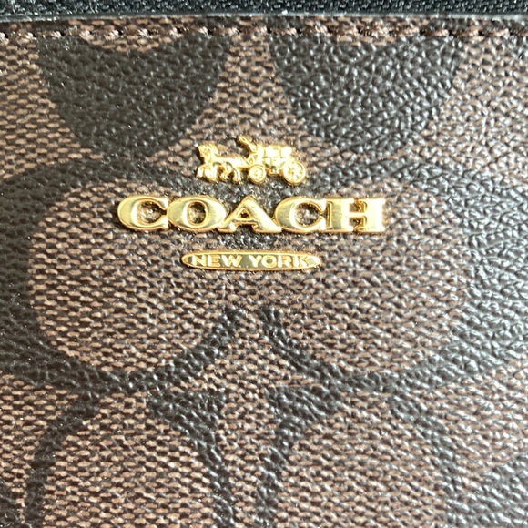 NWT Authentic Coach double zipper wristlet - Picture 7 of 8
